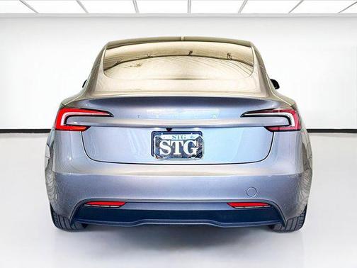 2025 Tesla Model 3 Long Range