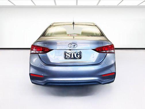 2019 Hyundai Accent SE