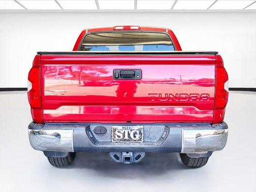 2017 Toyota Tundra SR5