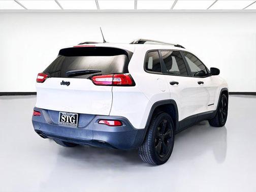 2017 Jeep Cherokee Altitude