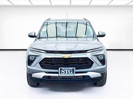 Sterling Gray Metallic 2024 Chevrolet Trailblazer LT