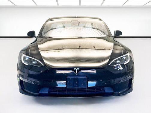 2022 Tesla Model S Plaid