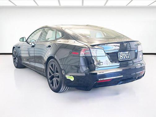 2022 Tesla Model S Plaid