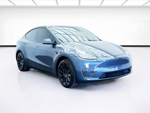 2023 Tesla Model Y Long Range Dual Motor All-Wheel Drive