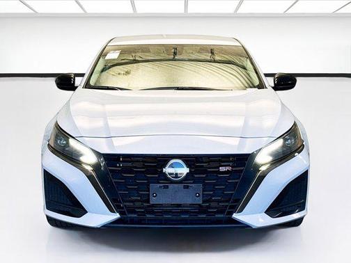 2023 Nissan Altima SR Intelligent AWD