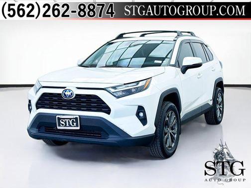 2022 Toyota RAV4 Hybrid XLE Premium