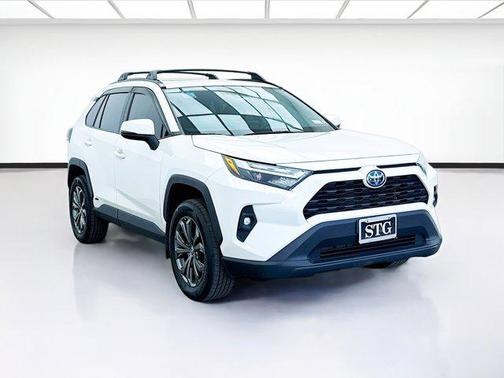 2022 Toyota RAV4 Hybrid XLE Premium