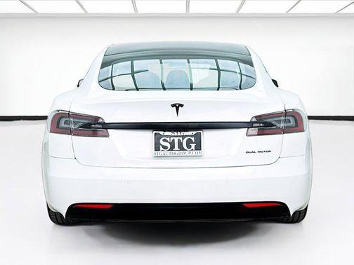 2020 Tesla Model S Long Range Plus