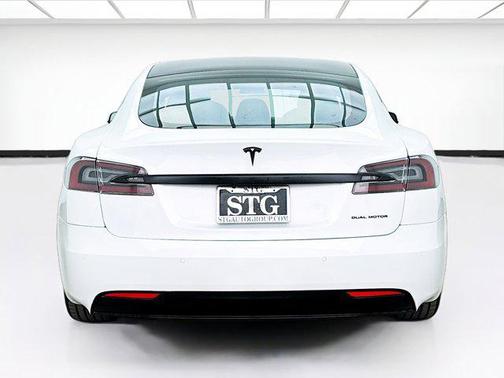 2020 Tesla Model S Long Range Plus