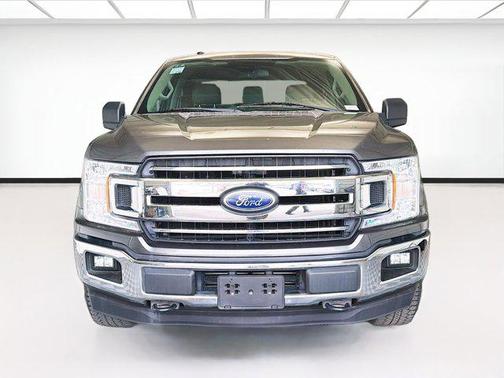 Magnetic Metallic 2018 Ford F-150 XLT