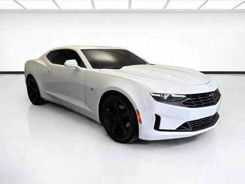 Summit White 2020 Chevrolet Camaro 1LT
