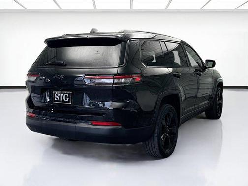 2022 Jeep Grand Cherokee L Altitude