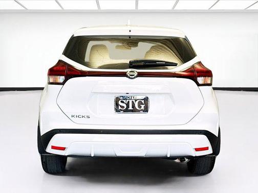 2021 Nissan Kicks S