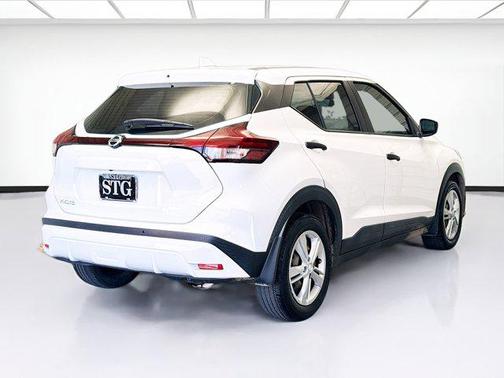 2021 Nissan Kicks S