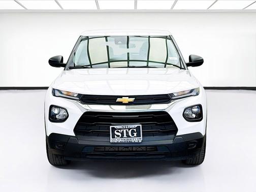 Summit White 2023 Chevrolet Trailblazer LS