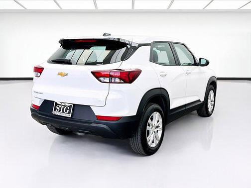 Summit White 2023 Chevrolet Trailblazer LS
