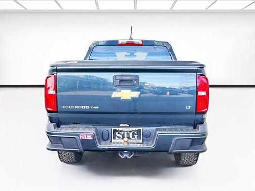 Graphite Metallic 2018 Chevrolet Colorado LT