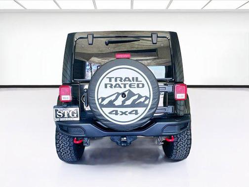 Black Clearcoat 2016 Jeep Wrangler Unlimited Rubicon