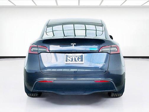 2024 Tesla Model Y Long Range Dual Motor All-Wheel Drive