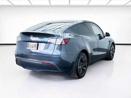 2024 Tesla Model Y Long Range Dual Motor All-Wheel Drive