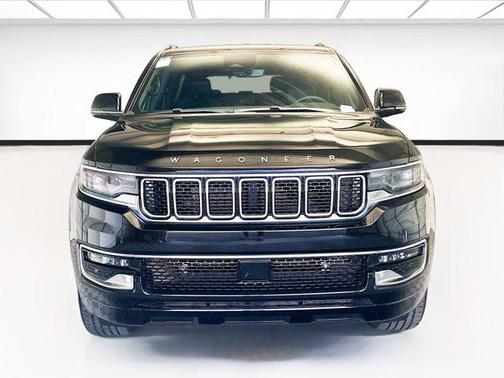 Diamond Black Crystal Pearlcoat 2025 Jeep Wagoneer 4x4