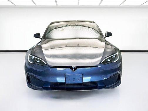 2022 Tesla Model S Base