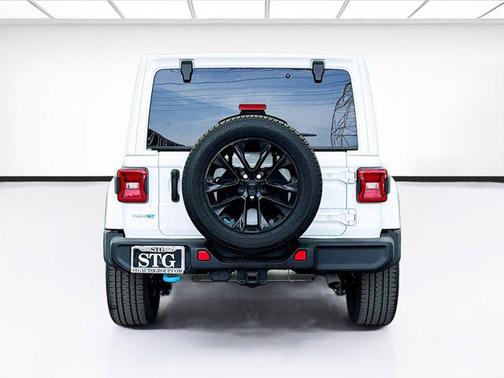 2022 Jeep Wrangler Unlimited 4xe Sahara