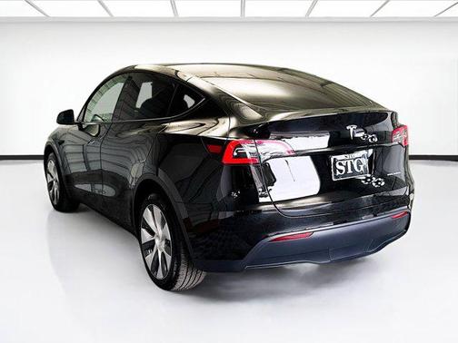 2024 Tesla Model Y Long Range Dual Motor All-Wheel Drive