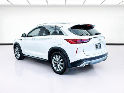 2022 INFINITI QX50 LUXE