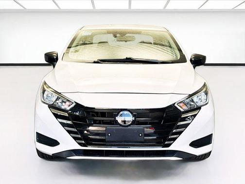 2024 Nissan Versa 1.6 SV