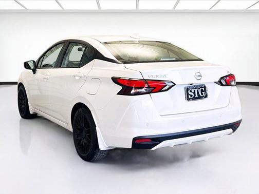 2024 Nissan Versa 1.6 SV