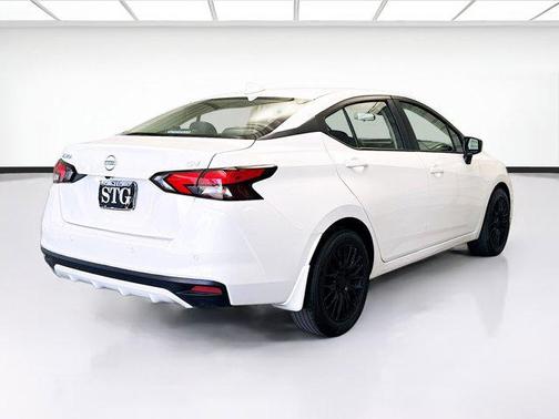 2024 Nissan Versa 1.6 SV