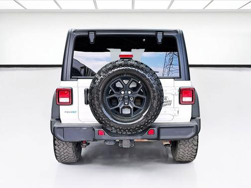 Bright White Clearcoat 2025 Jeep Wrangler 4xe Willys
