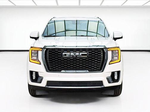White Frost Tricoat 2023 GMC Yukon Denali Ultimate