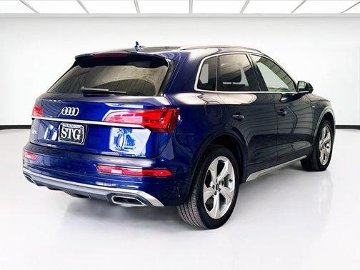 2022 Audi Q5 45 S line Premium Plus