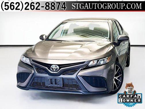 2022 Toyota Camry SE