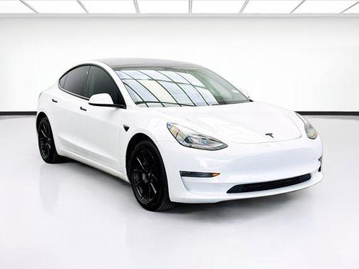 Pearl White 2021 Tesla Model 3 Standard Range Plus