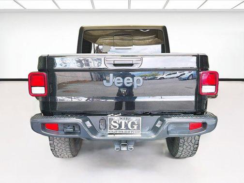 Black Clearcoat 2021 Jeep Gladiator Sport