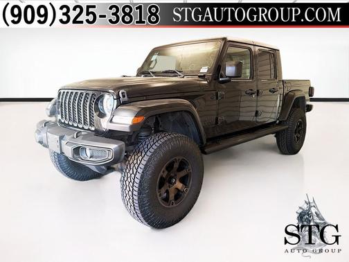 Black Clearcoat 2021 Jeep Gladiator Sport