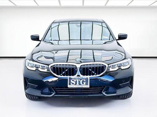 2022 BMW 330e Base
