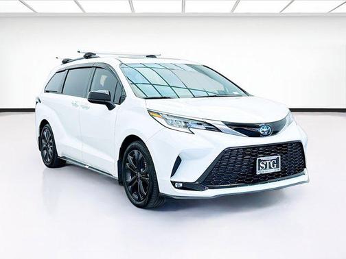 2023 Toyota Sienna XSE 7 Passenger