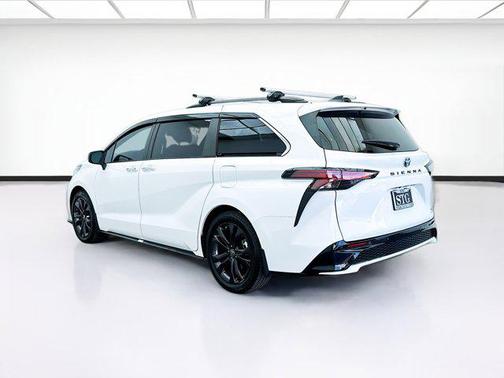 2023 Toyota Sienna XSE 7 Passenger