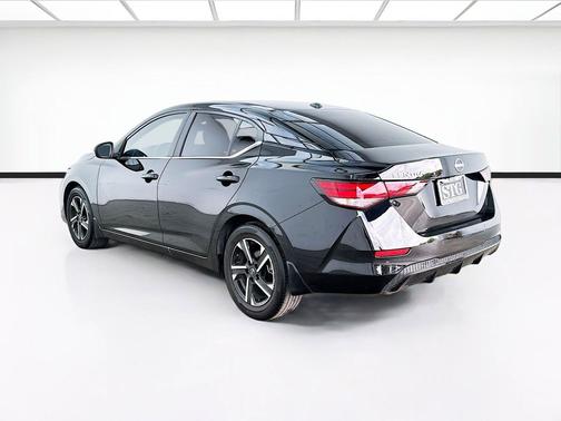 Super Black 2025 Nissan Sentra SV