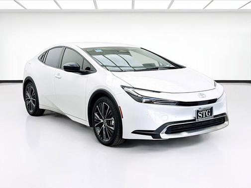 Wind Chill Pearl 2025 Toyota Prius Plug-In Hybrid SE