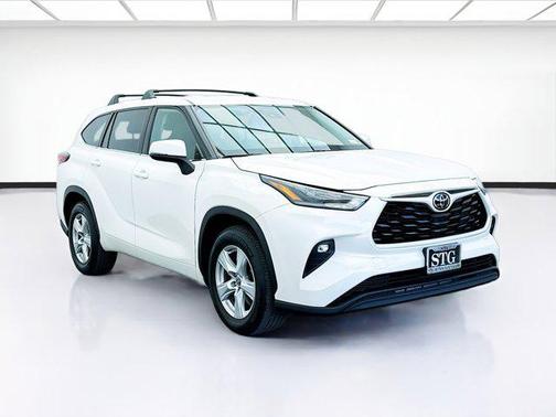 2021 Toyota Highlander LE