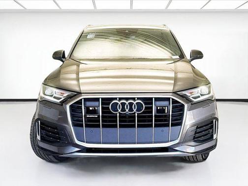 2021 Audi Q7 45 Premium Plus