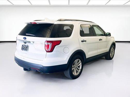 Oxford White 2016 Ford Explorer Base