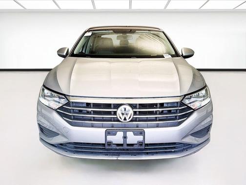 Silver Metallic 2020 Volkswagen Jetta 1.4T SE