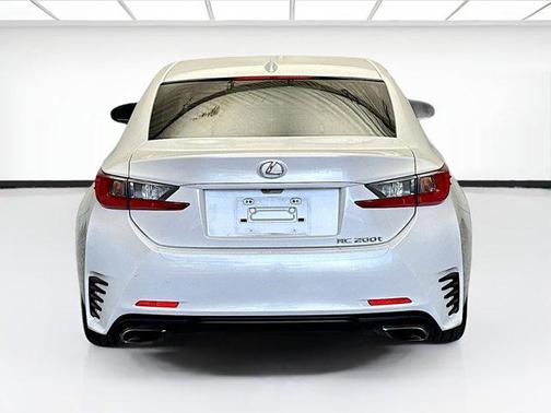 2016 Lexus RC 200t 200t