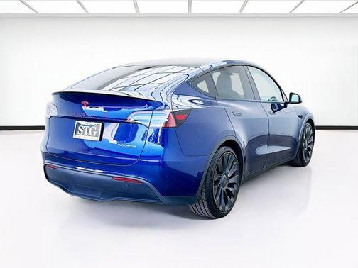 2022 Tesla Model Y Performance Dual Motor All-Wheel Drive